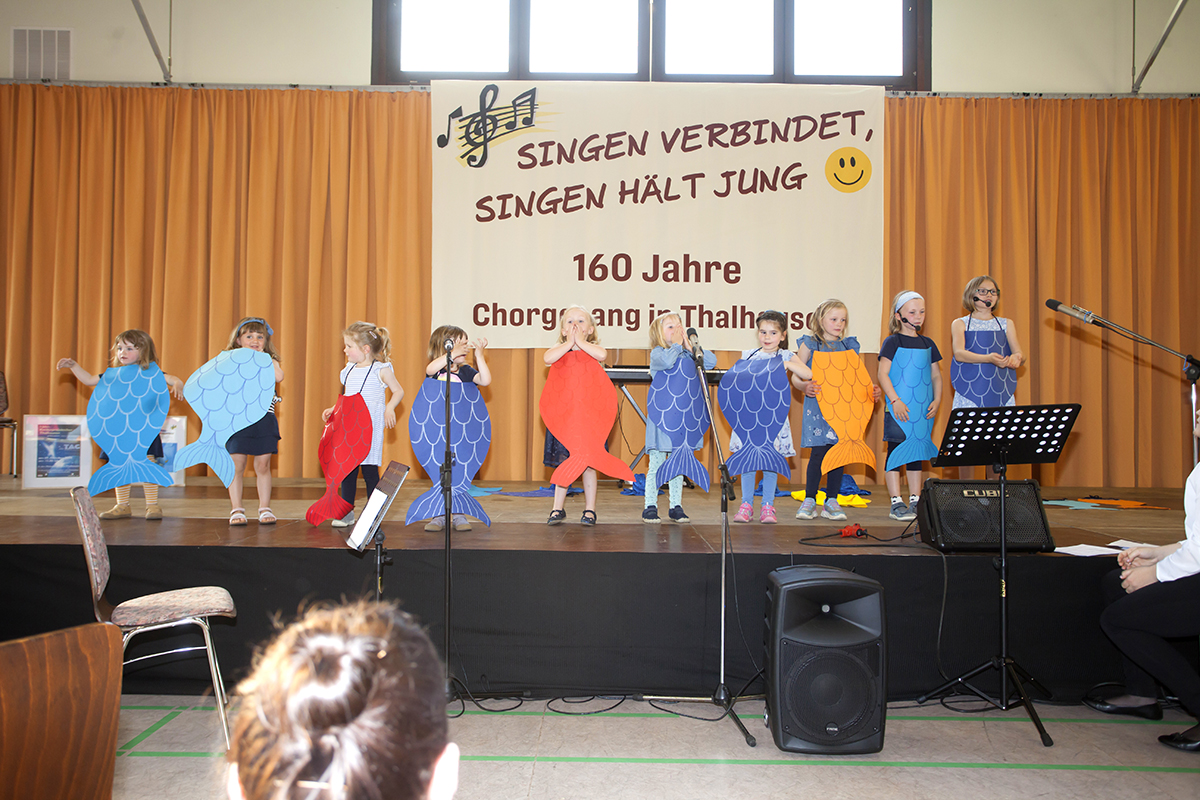 Gesangverein Thalhausen feiert: Liederabend  singen verbindet, singen hlt jung