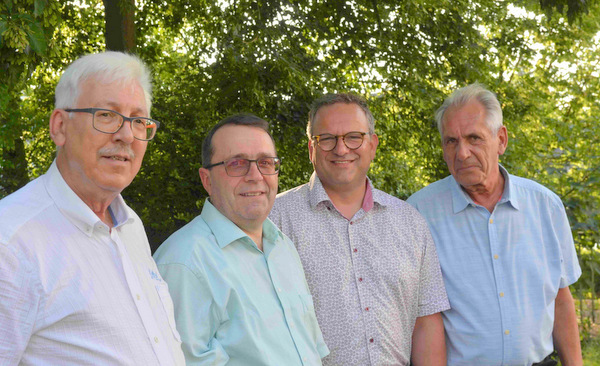 Die alte und neue Spitze der Stadt Wissen: (von links): Horst Pinhammer, Claus Behner, Berno Neuhoff und Wolf-Rdiger Bieschke. (Foto: tt)