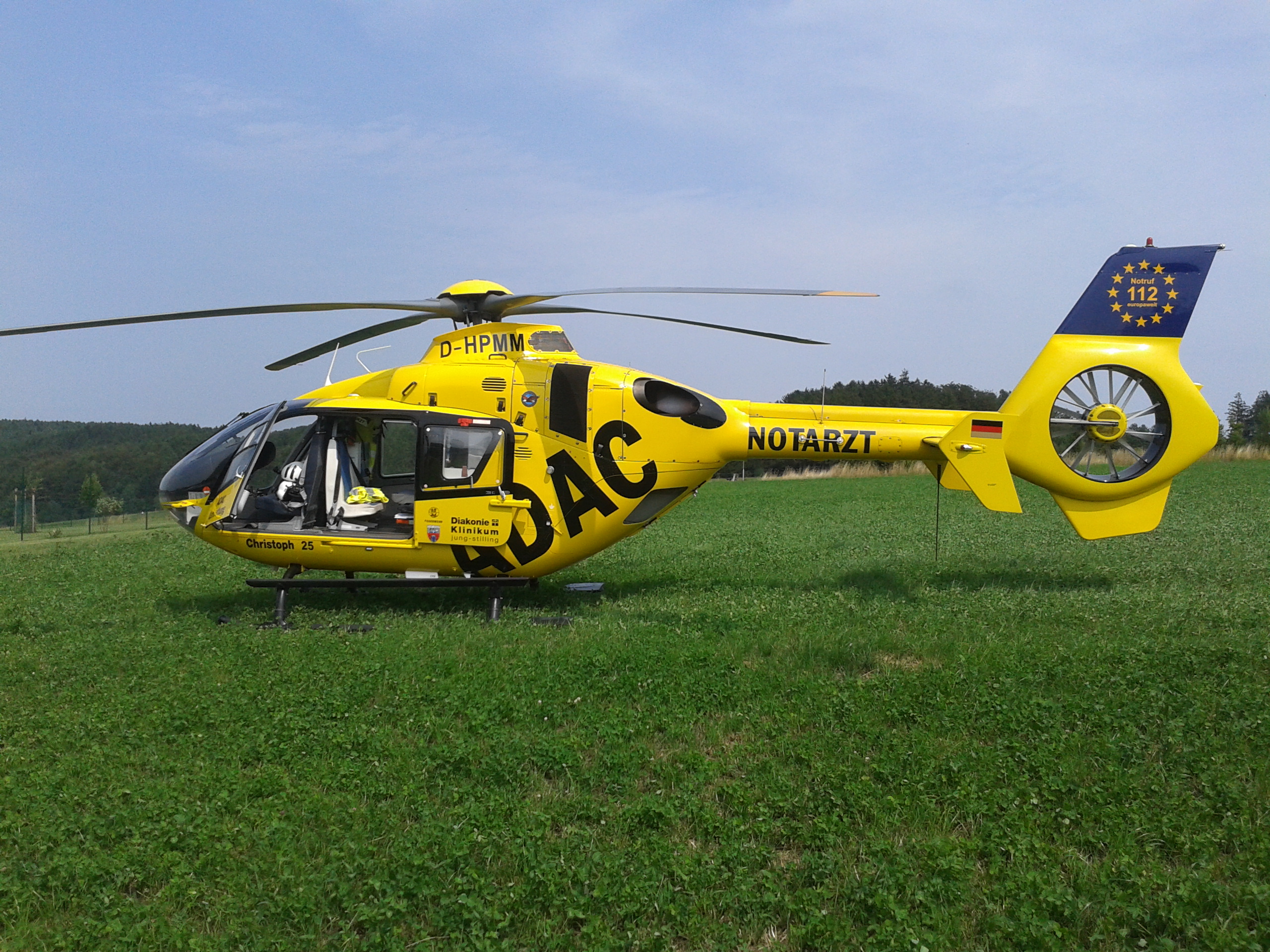 Motorradunfall mit zwei Schwerverletzten in Waldbreitbach