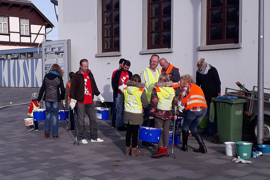 Die Gruppe bei der Arbeit. Fotos: privat