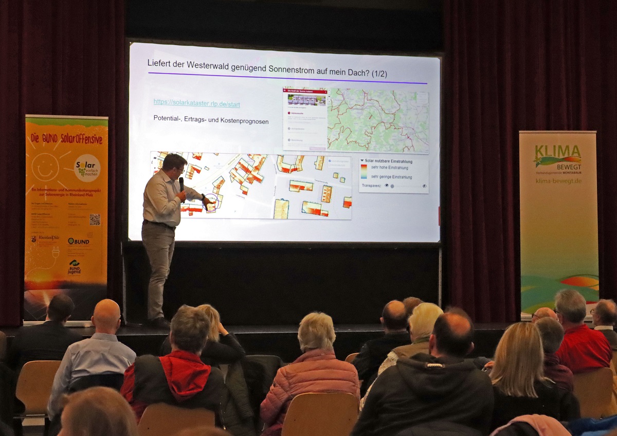 Groer Andrang bei Infoveranstaltung "Kohle sparen mit Sonnenschein" in Montabaur