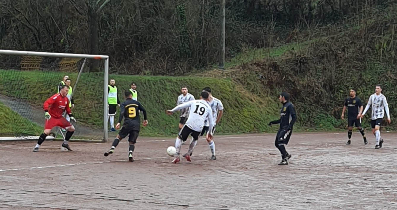 Spfr. Schnstein empfingen SSV Weyerbusch beim Heimspielauftakt 2023