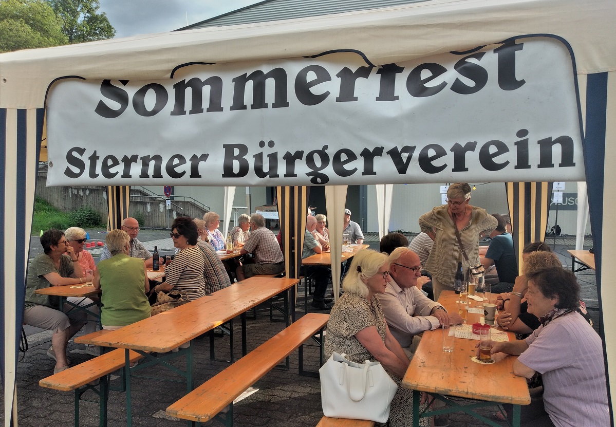 Sterner Brgerverein aus Linz am Rhein freut sich ber gut besuchtes Sommerfest