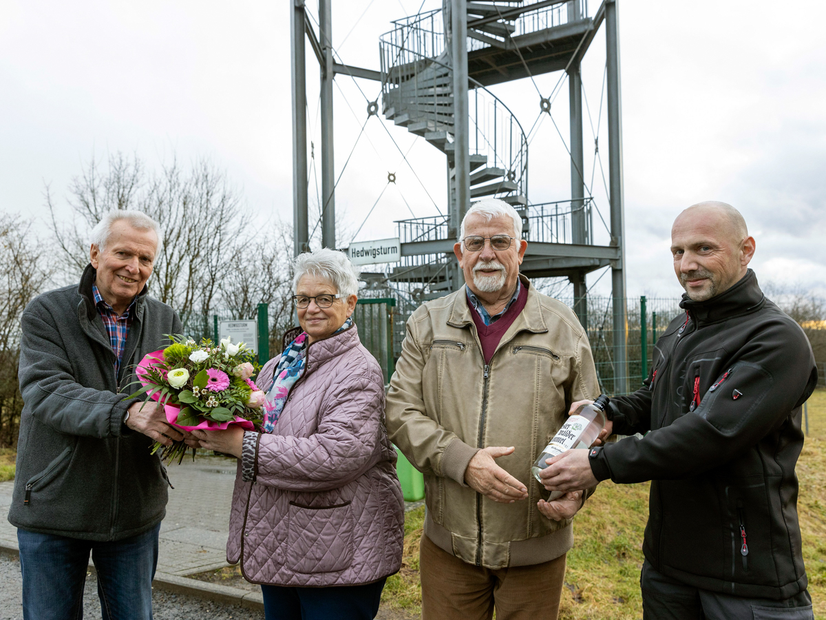 Hans-Werner Krumm und seine Frau Juliane verabschieden sich als Turmpaten. (Foto: Fotostudio Rder-Moldenhauer)