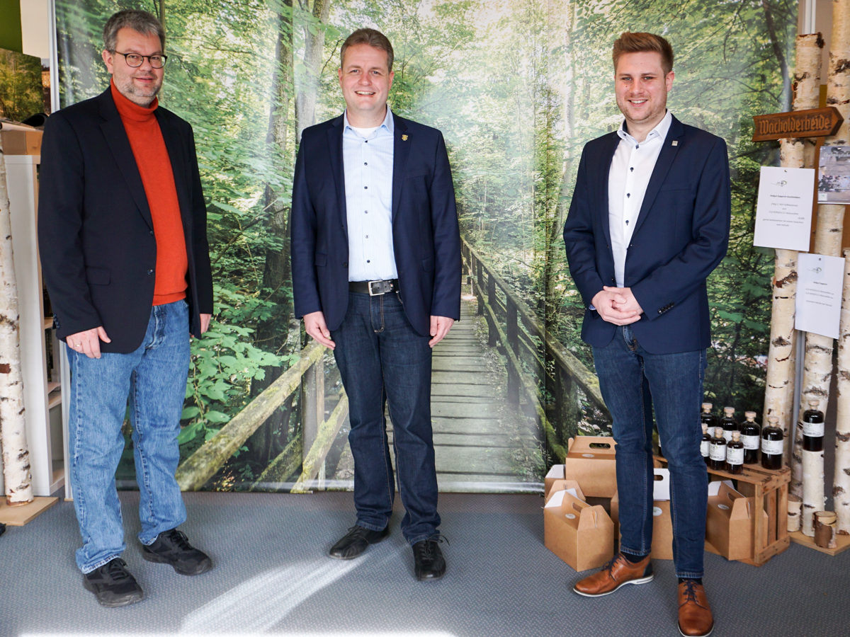 Stadtradeln im "Hohen Westerwald": Brgermeister Markus Hof (VG Westerburg), Brgermeister Gerrit Mller (VG Rennerod) und Beigeordneter Marvin-Sebastian Kraus (VG Bad Marienberg) freuen sich auf die gemeinsame Aktion. (Foto: Kerstin Guckert)