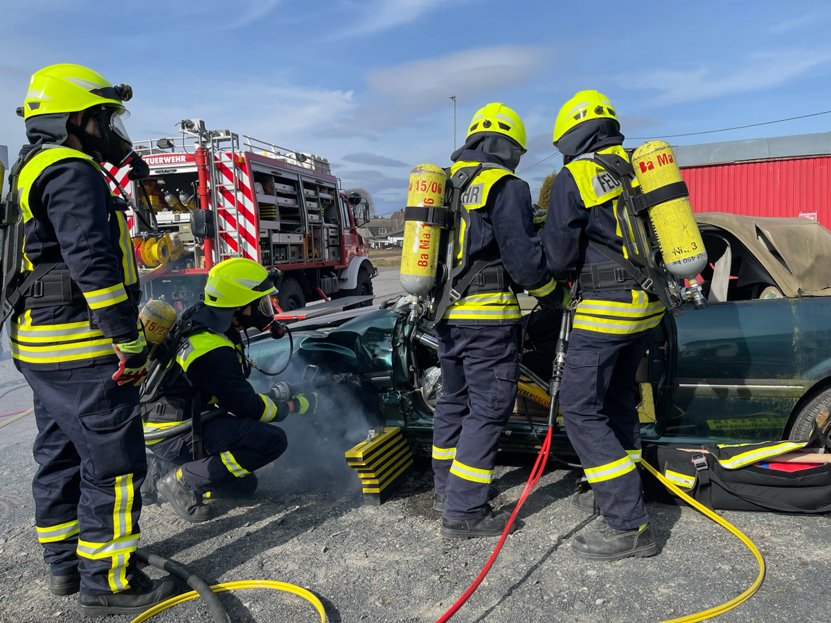 Durch die bung knnen sich die Einsatzkrfte der Freiwilligen Feuerwehr Nistertal auf den Ernstfall vorbereiten. (Foto: Feuerwehr Nistertal)