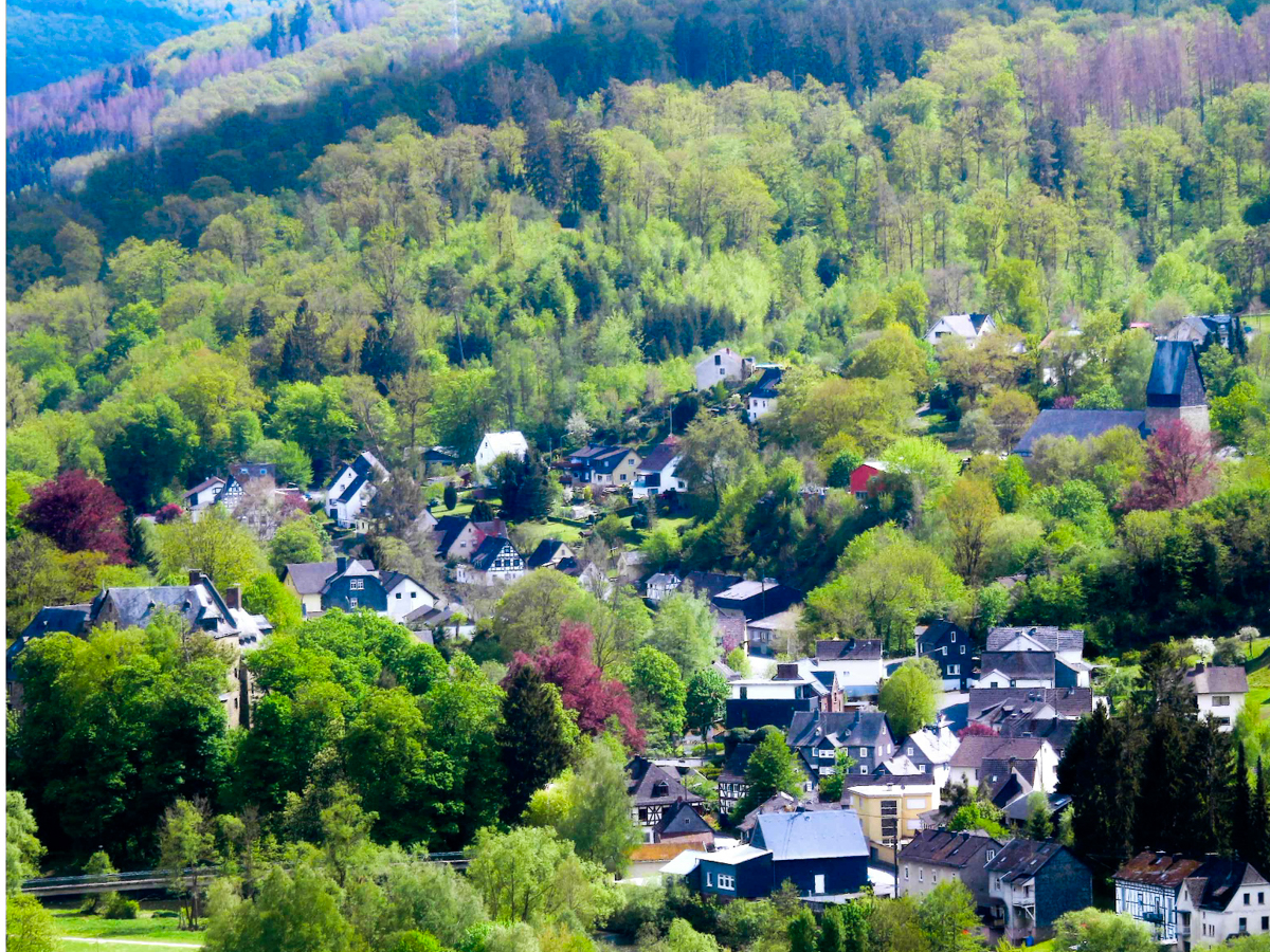 "Menanner schwtzen" in Schnstein: Stadtteilgesprche starten wieder 
