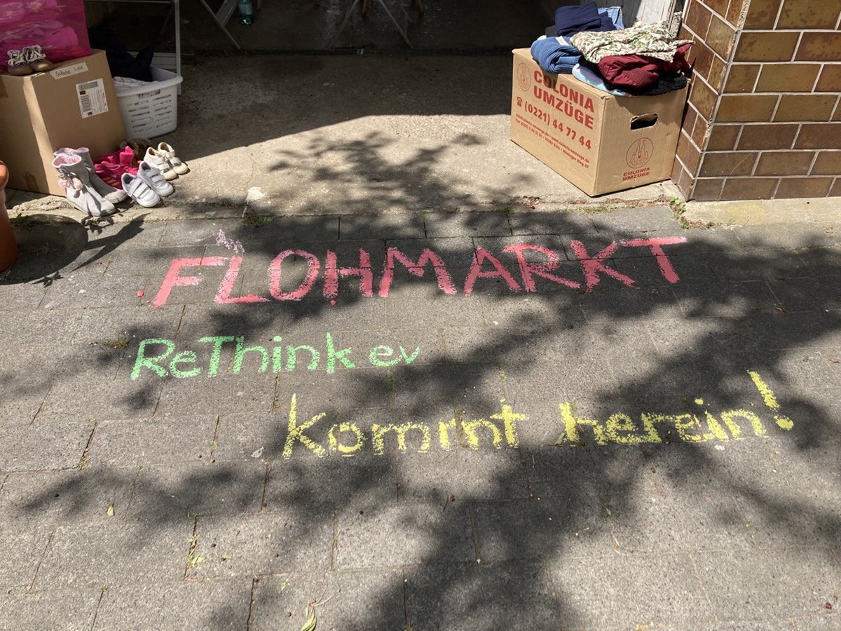 Der Verein ReThink e.V. ldt zum dritten Flohmarkt in Heimbach-Weis ein. (Fotos: Veranstalter)