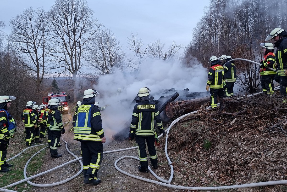 (Fotos: Verbandsgemeindefeuerwehr Daaden-Herdorf)