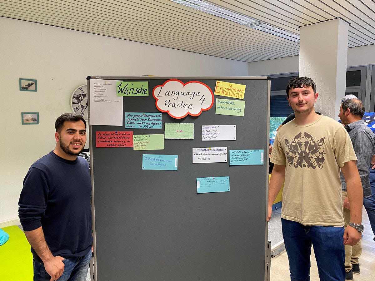 "Ausbildung bedeutet Sicherheit": Besuch beim Projekt "Language4Practice" in Neuwied