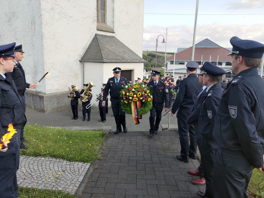 50 Jahre Feuerwehr in der VG Linz: Ein Jubilum voller Ehrungen und Befrderungen