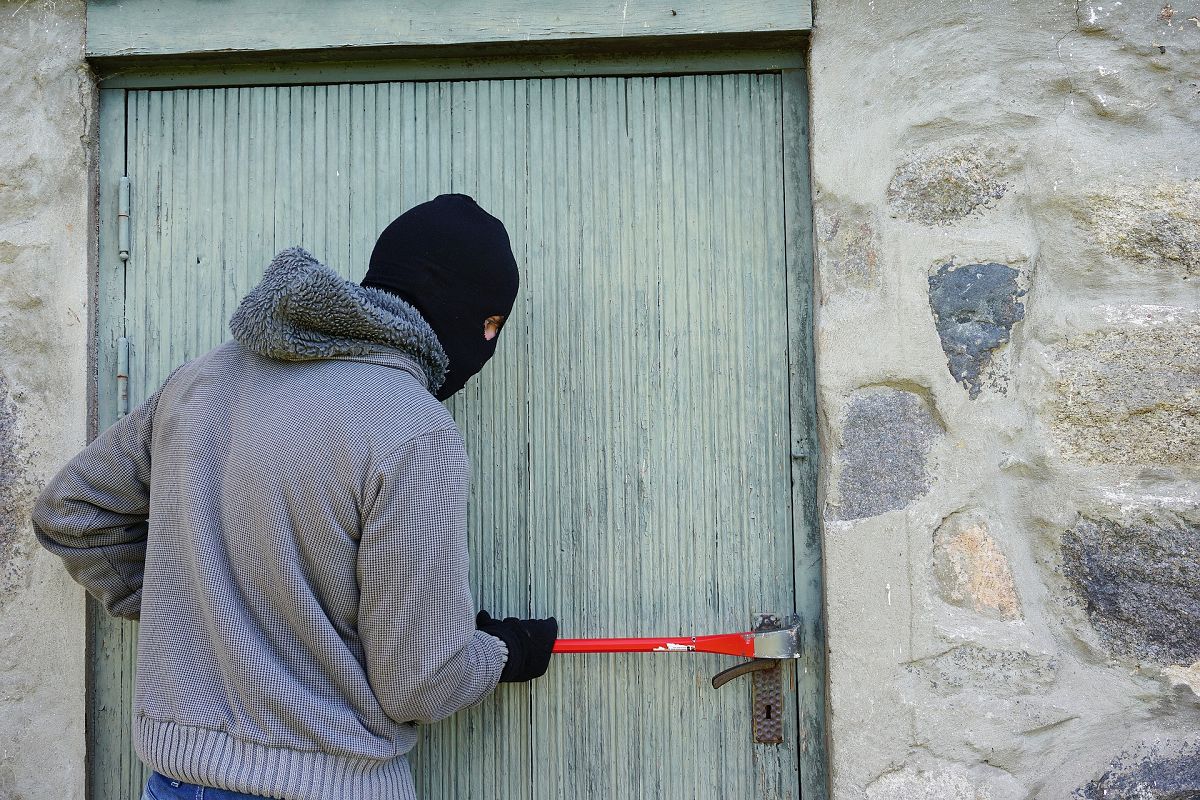 Dreister Einbruch in Unkel: Polizei sucht Zeugen