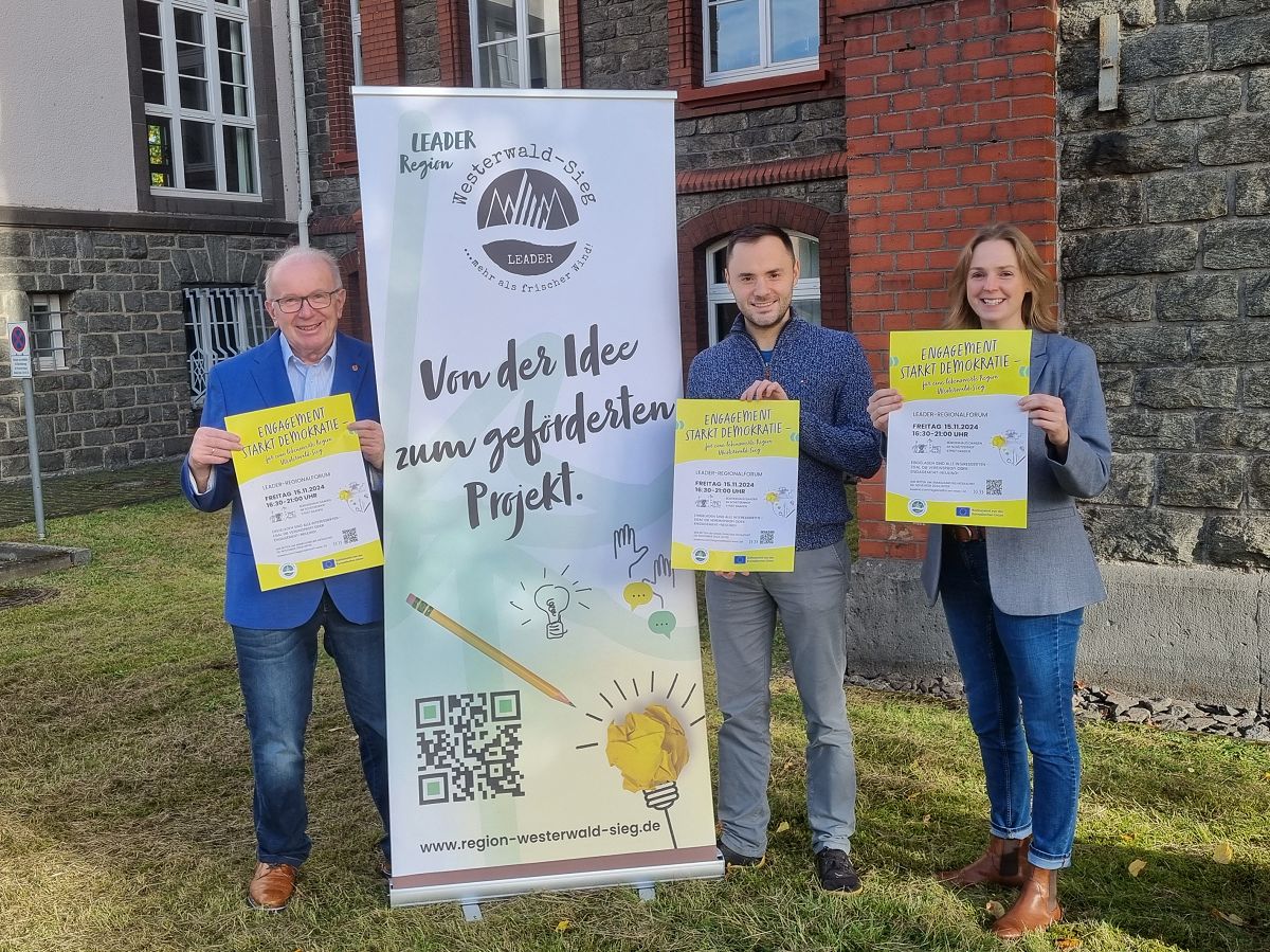 v.l.n.r.: Rolf Schmidt-Markoski, Vorsitzender LAG Westerwald-Sieg, Niklas Mder, Regionalmanagement und Jennifer Siebert, stellv. Vorsitzende (Foto: Gabriele Wschenbach).