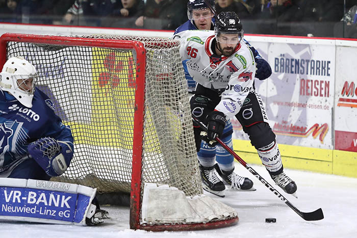 168 Pflichtspiele hat Jeff Smith in Deutschland bestritten (148 davon in der Oberliga) und dabei 232 Scorerpunkte gesammelt. Der EHC kann sich auf einen Torjger erster Gte freuen. Foto: Verein