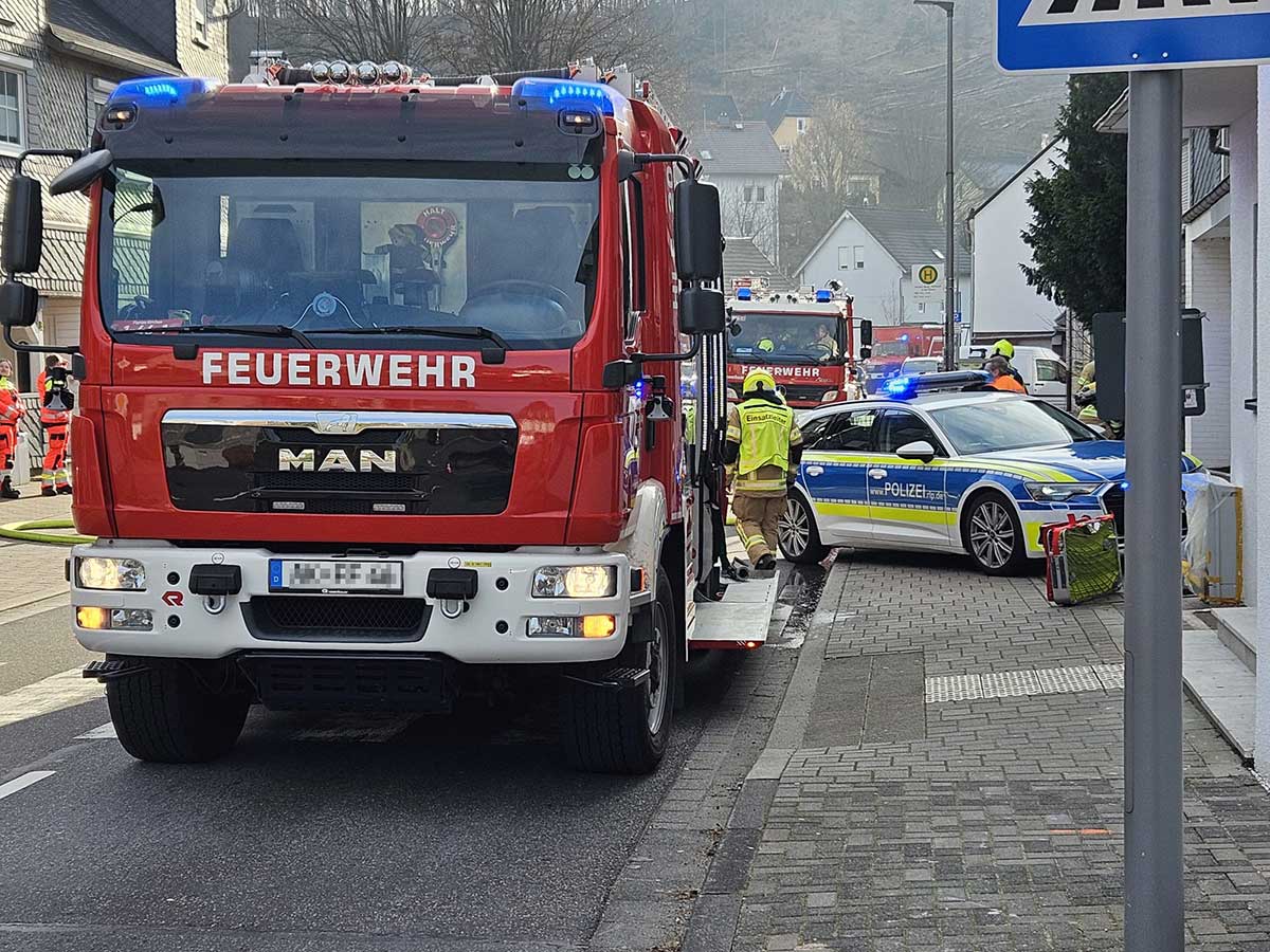 Kchenbrand in Wehbach erfolgreich gelscht