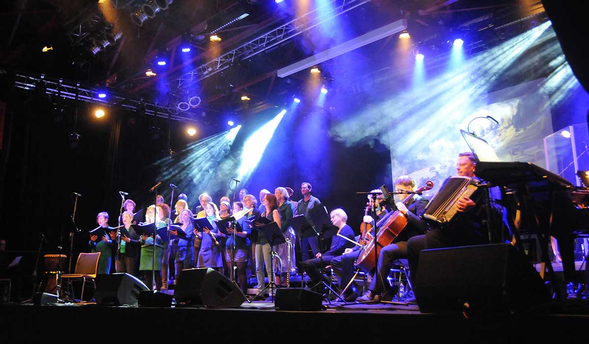 Besondere Momente auf der Bhne. (Foto: Kulturwerk Wissen)