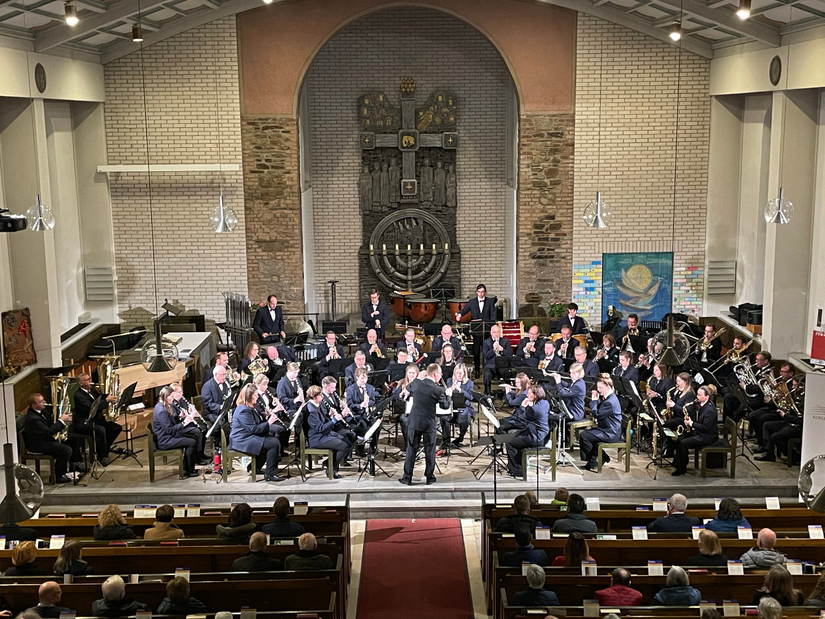 Beim Benefizkonzert mit dem Konzertorchester Koblenz kamen 7500 Euro zusammen. (Foto: Rotary Club Westerwald)