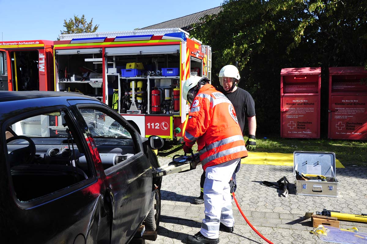 Rettungsdienst und Freiwillige Feuerwehren bten gemeinsam in Horhausen und Pleckhausen