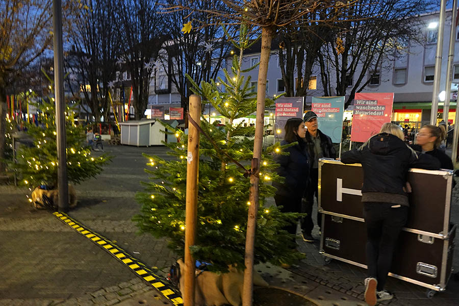 Das Schmcken fr den Advent hat begonnen. Fotos: Jrgen Grab