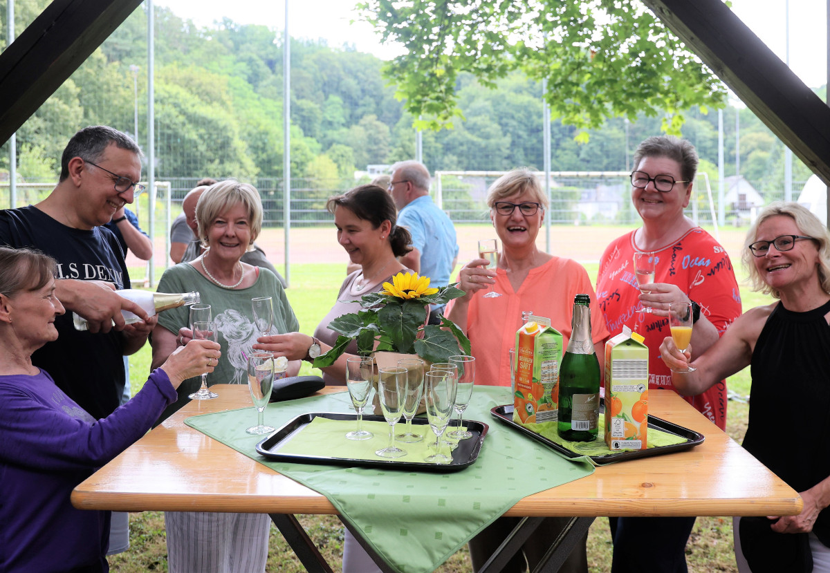 Von links: Bella Kaiser, Thomas Kober, Ulrike Klein , Monika Kober, Karin Stromberg, Beate Wilms und Carola Monno. (Foto: Privat)