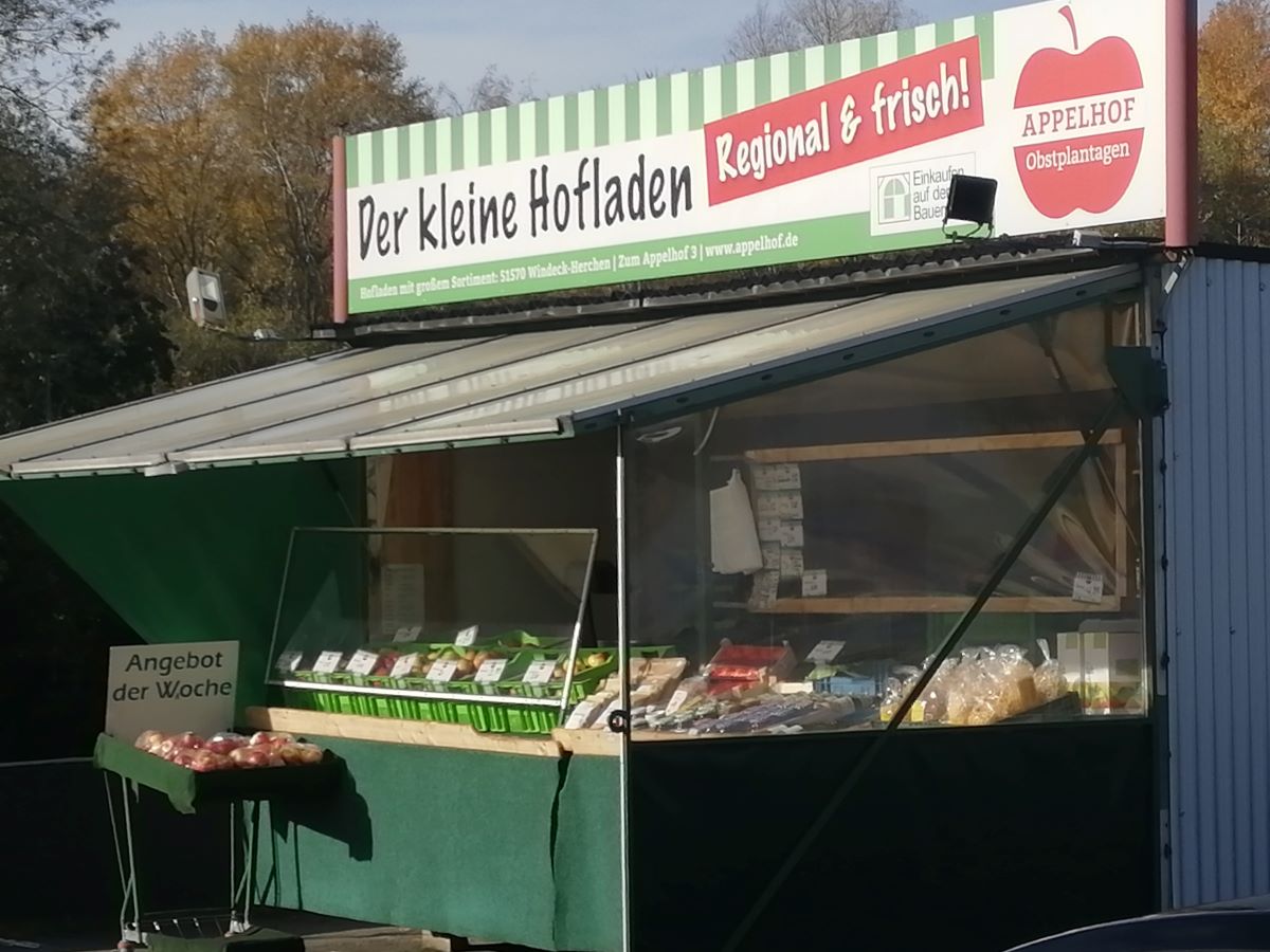 Der Verkaufsstand des Appelhofs auf einem Parkplatz in der Klner Strae in Altenkirchen wird in wenigen Wochen Geschichte sein. (Foto: vh)