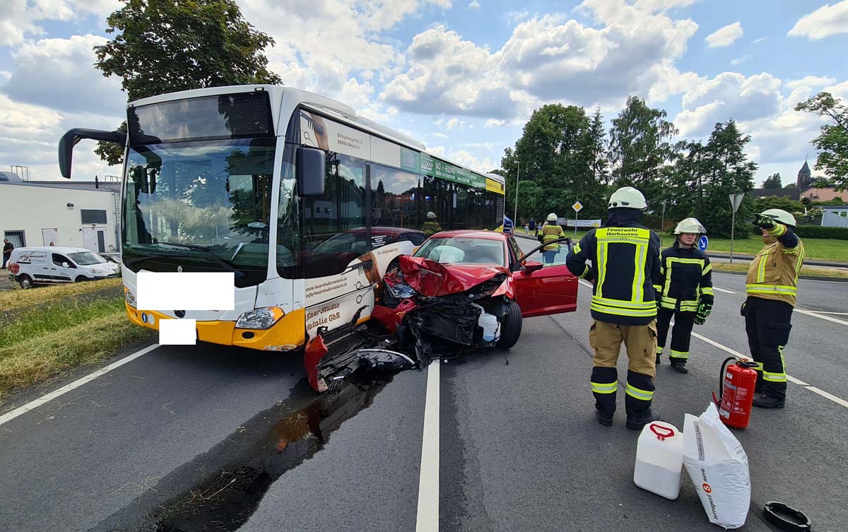 Verkehrsunfall am Busbahnhof Horhausen sorgte fr Verkehrsstrungen