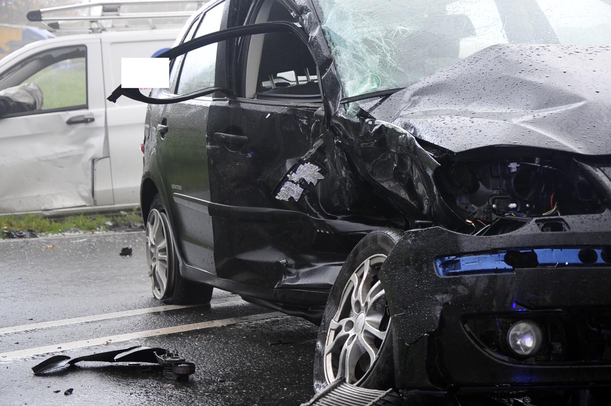 Verkehrsunfall auf der B 62 in Roth fhrte zu erheblichen Behinderungen im Berufsverkehr