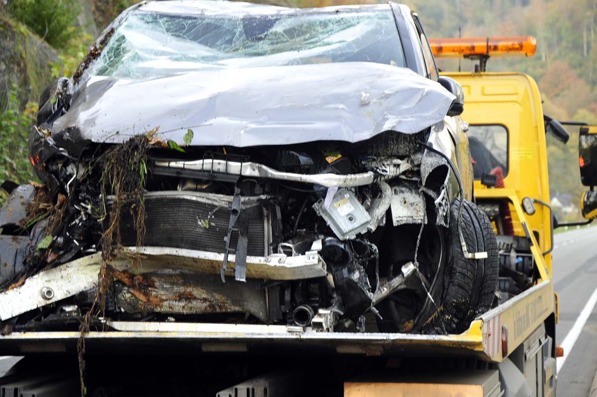 Verkehrsunfall auf der B 62 bei Hvels: Mehrere Verletzte und Vollsperrung waren die Folge