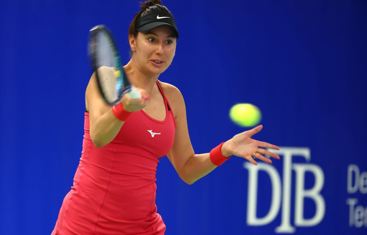 Altenkirchener Frauen-Tennisturnier: Dodin mhelos  Schunk bleibt im Rennen