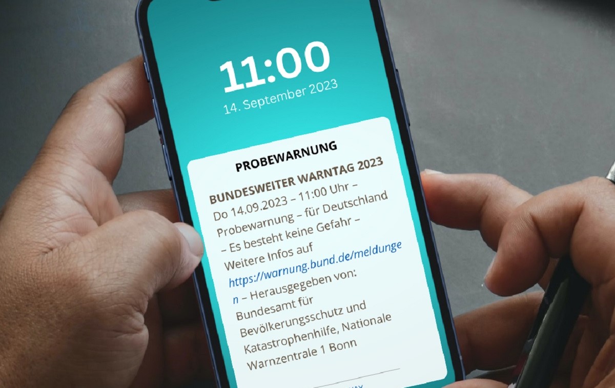 Am 14. September findet wieder ein bundesweiter Warntag statt. Dabei spielen Smartphones eine wichtige Rolle. (Foto: Bundesamt fr Bevlkerungsschutz und Katastrophenhilfe) 