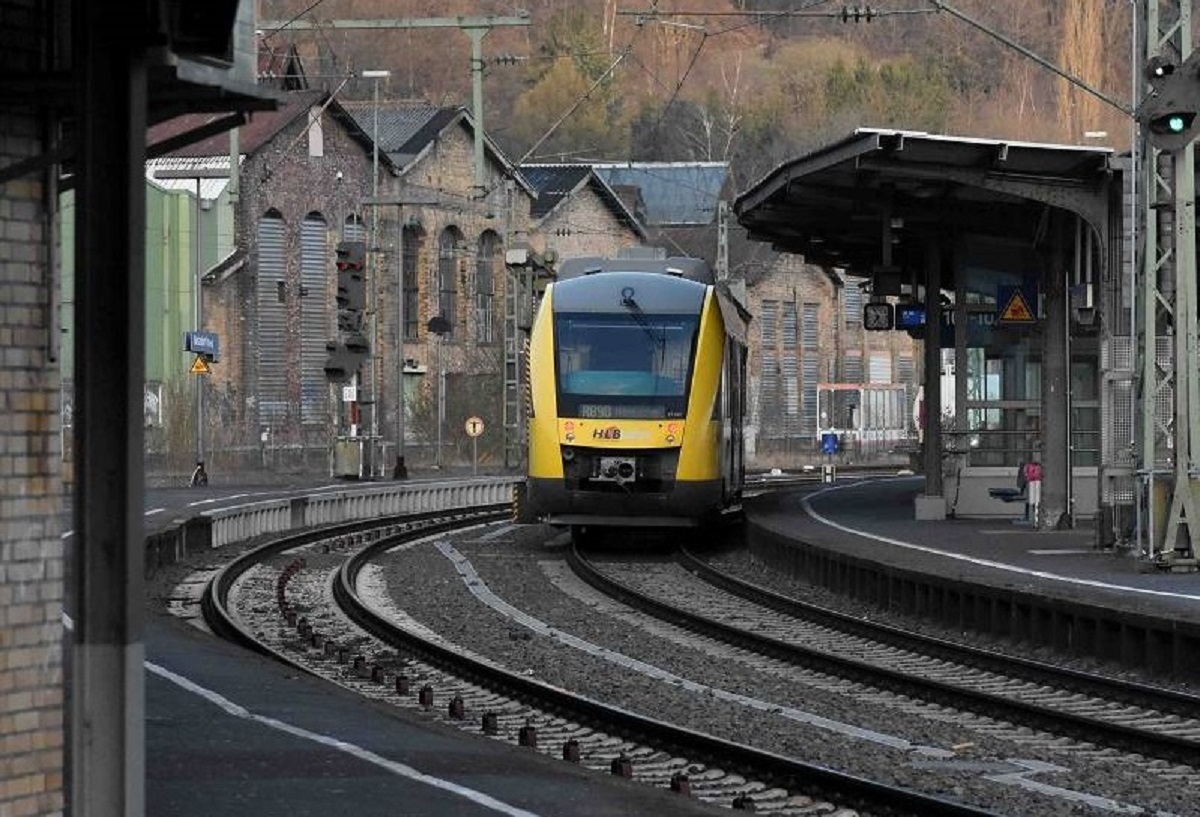 Schnellere Zge zwischen Limburg und Au (Sieg) erst ab Frhjahr 2024