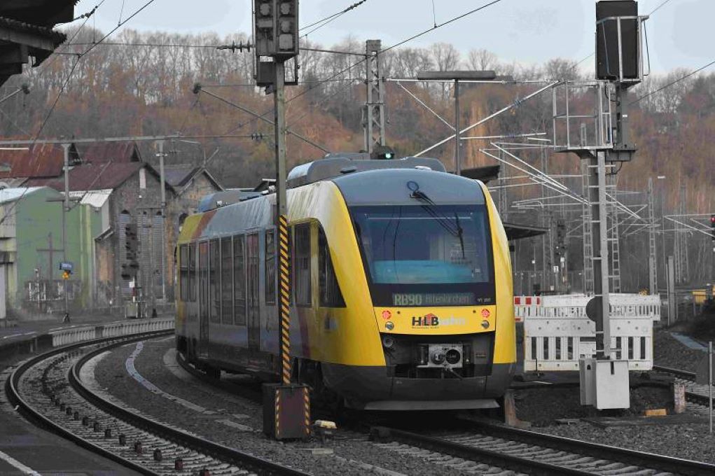 Erneut aktualisiert: Gleise abgesackt - Zge aus Siegen fahren wieder bis Wissen