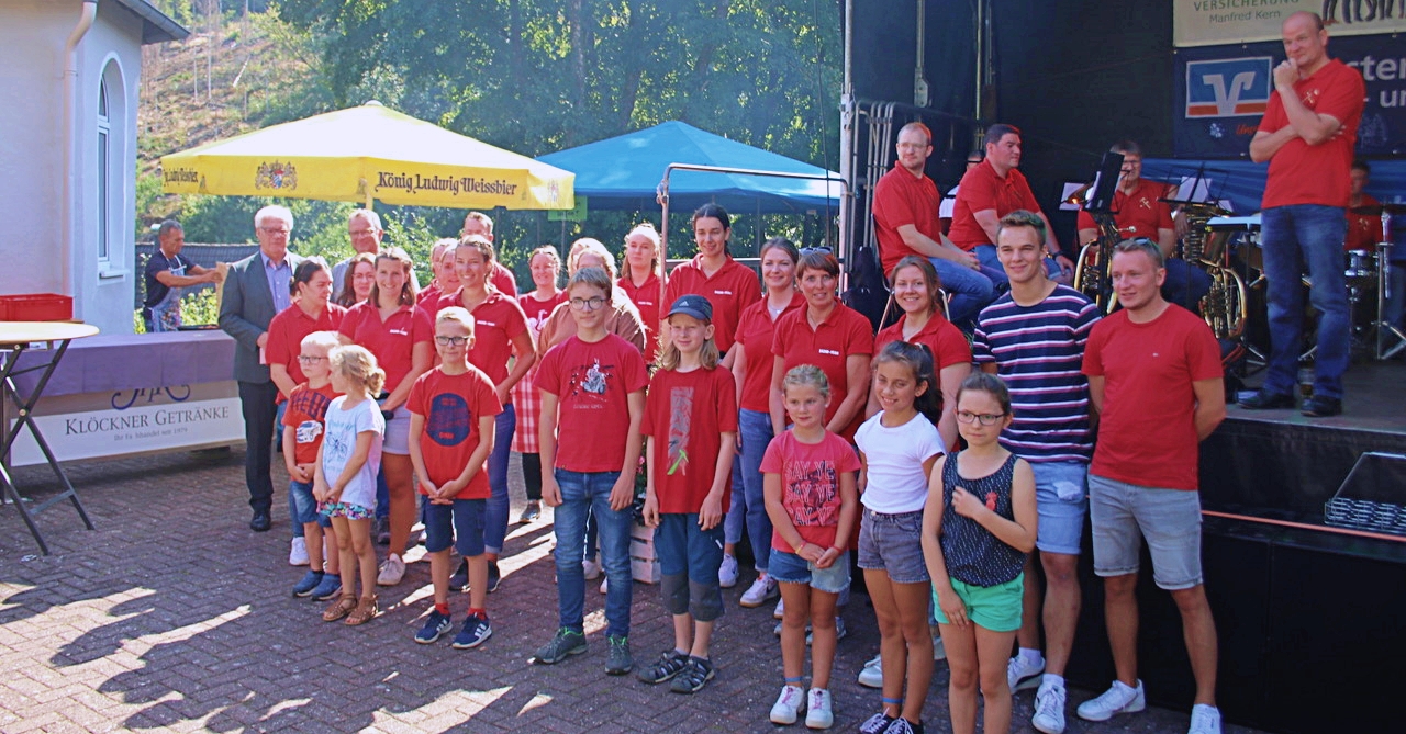 Der 44. Bazar der katholischen Jugend Elkhausen-Katzwinkel war ein voller Erfolg. (Foto: Bazar-Team)