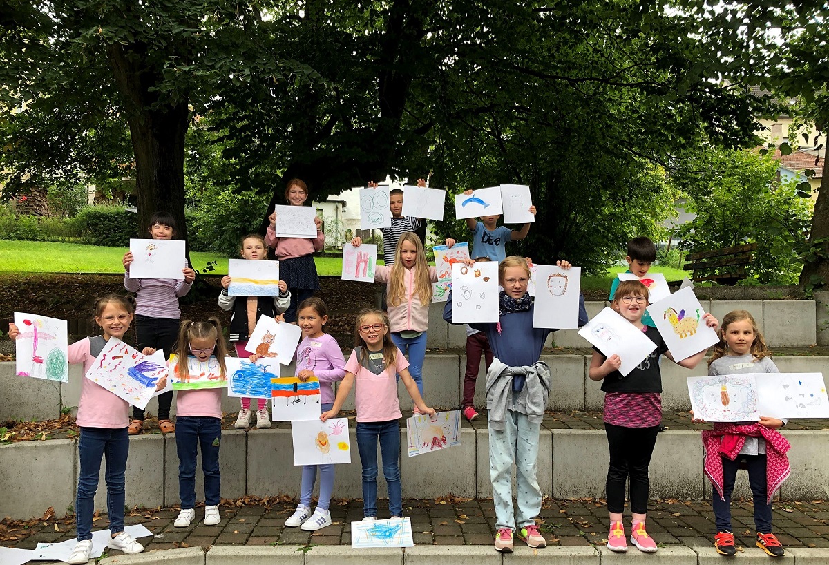 Die kleinen Knstler konnten stolz auf ihre Werke sein. (Foto: Daniela Polz)