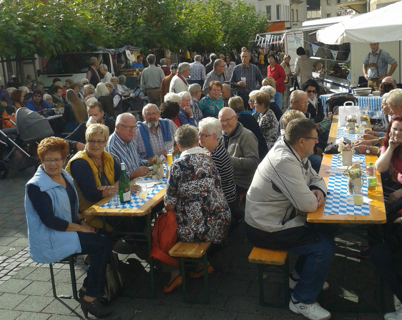 Am 28. September herrscht von 15 bis 19 Uhr Oktoberfest-Stimmung auf dem Bendorfer Wochenmarkt. Foto: Stadt Bendorf