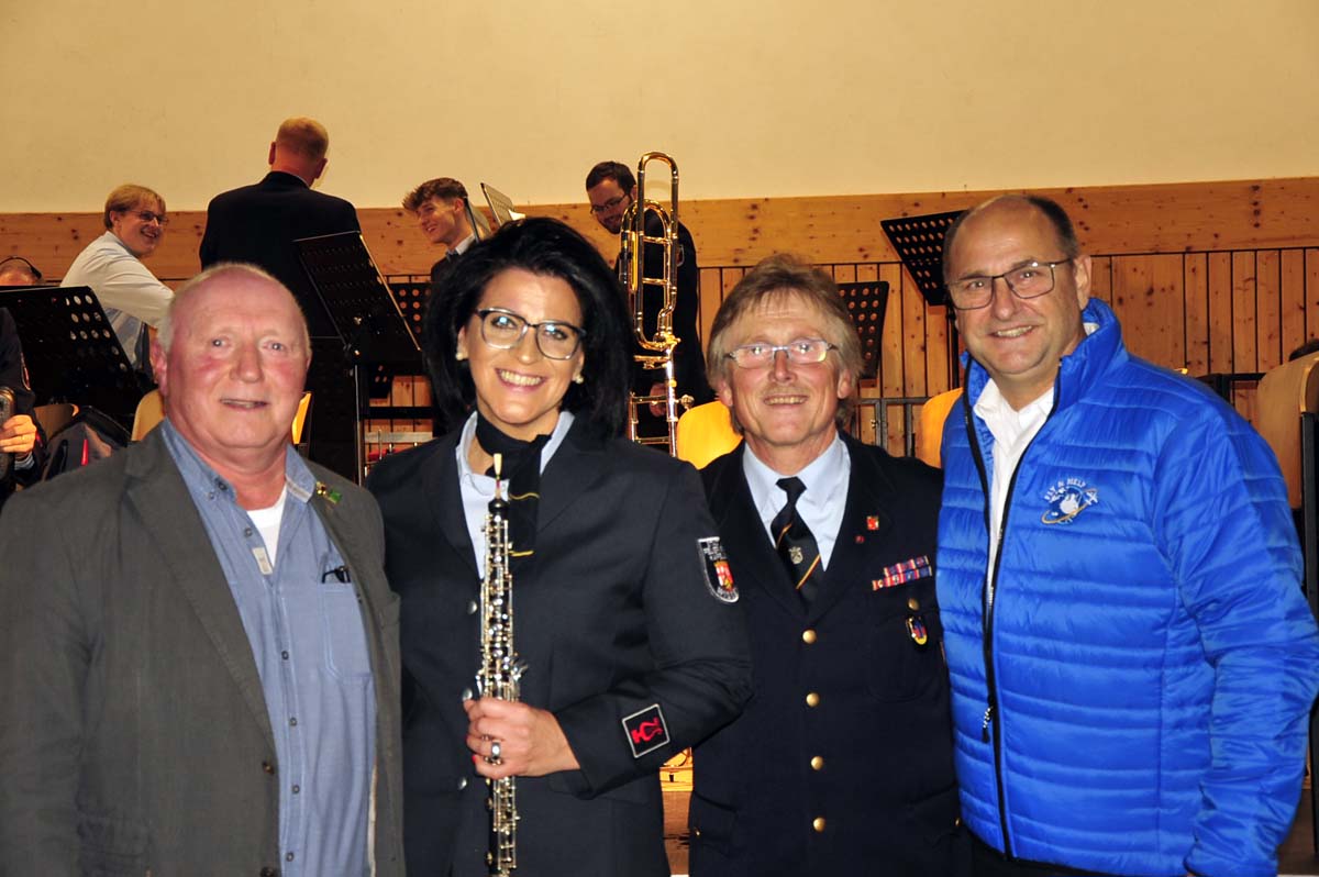 Ralf Lichtenthler, Alexandra Reifenrath (Vorsitzende der Kapelle) Christoph Becker und Hans Schneider (von links) (Foto: Klaus Khnen)