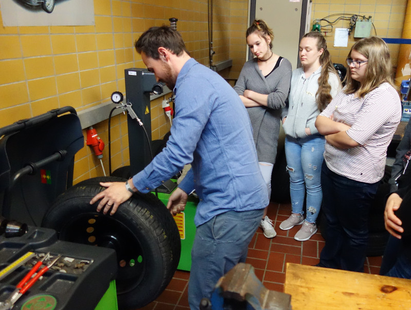 Girls Day in Betzdorf: 57 Schlerinnen machten mit