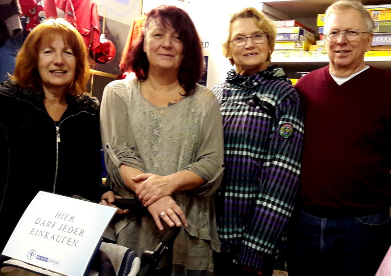 Renate Nentwig (Schatzmeisterin), Ines Eutebach (1. Vorsitzende), Marianne und Erwin Heukufer (von links) freuen sich auf den Tag der offenen Tr. Foto: Privat