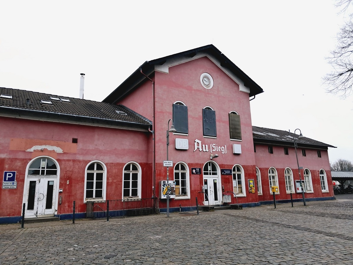 Aus dem Bahnhof Au (Sieg) wird "DIE STATION" mit Caf