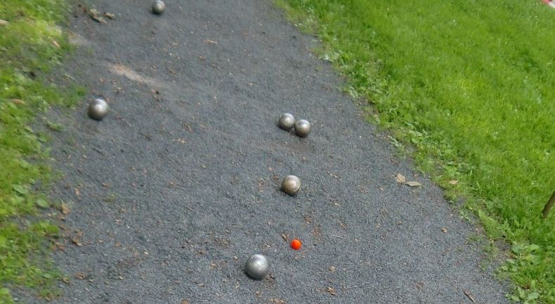 Boule und Bouletten im Stadtpark