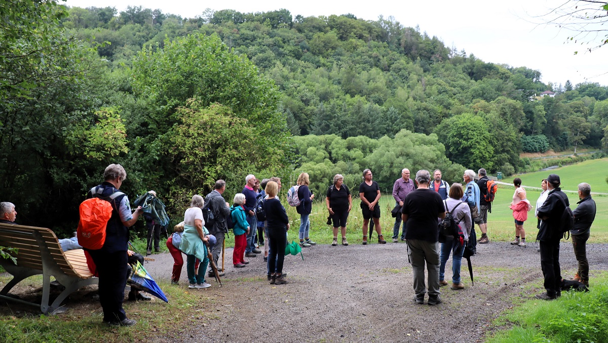 Der Westerwald-Verein Buchfinkenland erkundet bei Wanderungen regelmig den sdlichsten Westerwald  hier vor wenigen Wochen im Gelbachtal.  (Foto: WWV/Uli Schmidt)