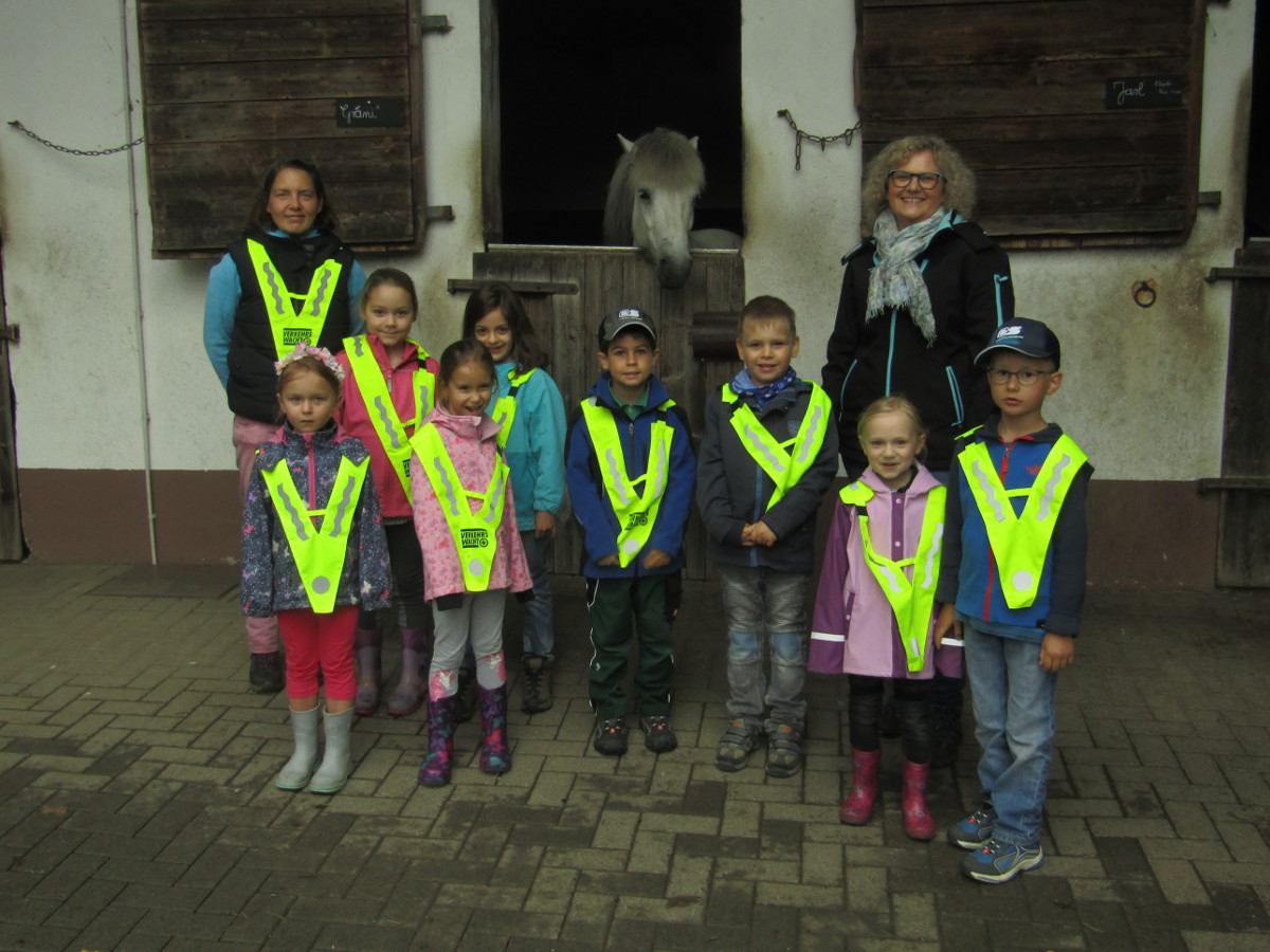 Die "Ranzenbande" war auf dem Bauernhof unterwegs. (Foto: Privat)