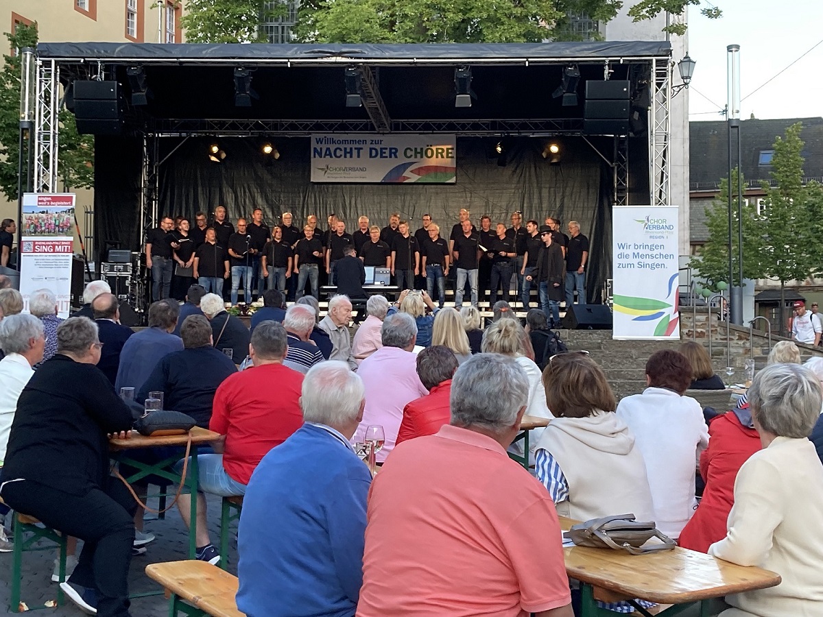 "Musikalischer Genuss - egal wie lange" bei der Nacht der Chre 2024 in Hachenburg 
