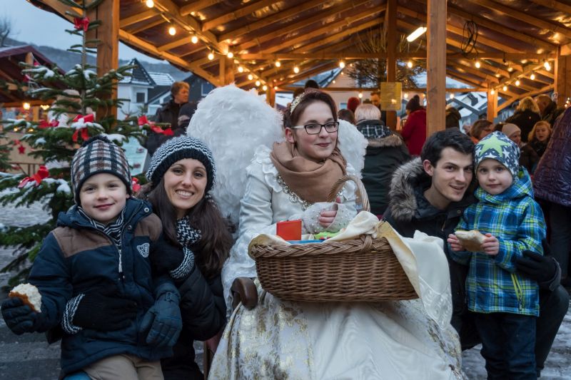 Willkommen im Weihnachtsdorf Waldbreitbach