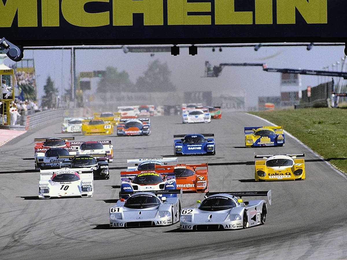 "Nrburgring - 100 Jahre grne Hlle" (Foto: Mercedes Benz AG/SWR/dpa)