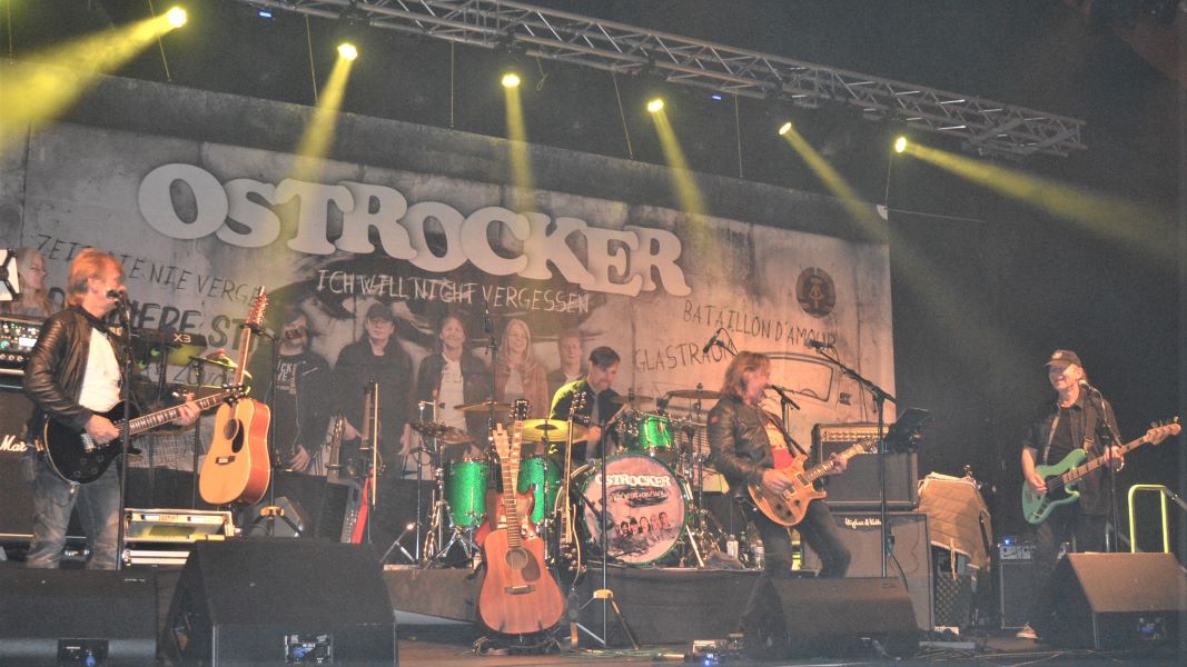 Ostrocker begeisterten ihre Fans in Altenkirchen