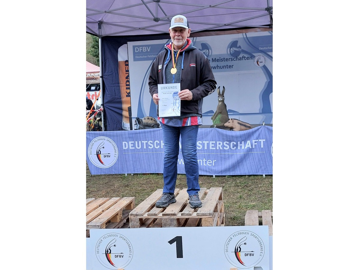 Dieter Glckner holte sich mit 1.457 Ringen den Titel des Deutschen Meisters in der Klasse "Bowhunter Unlimited Senioren". (Foto: Gaby Glckner)