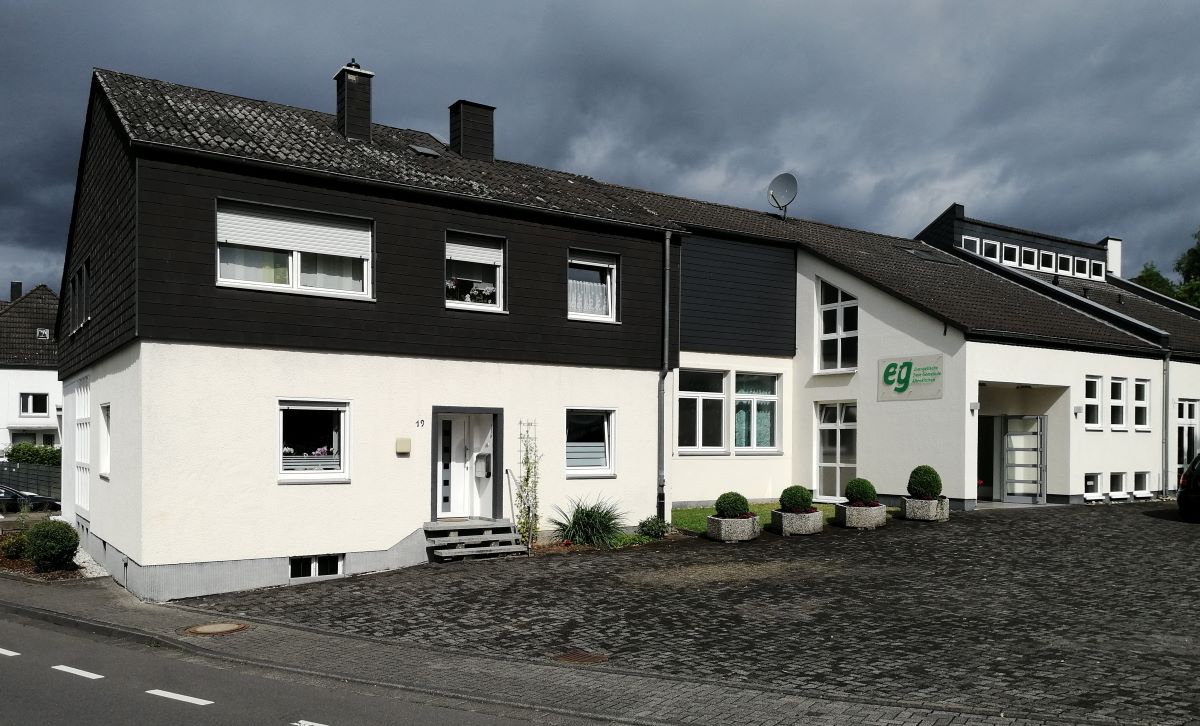 Im und rund um das Gemeindehaus in Altenkirchen (Im Hhnchen 19) feiert die EFG ihren zehnten Geburtstag. (Foto: vh)   