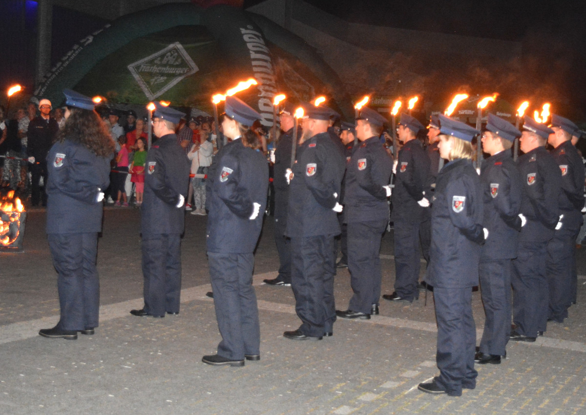 125 Jahre: Feuerwehr Ebernhahn feierte Jubilum mit Festkommers und groem Zapfenstreich