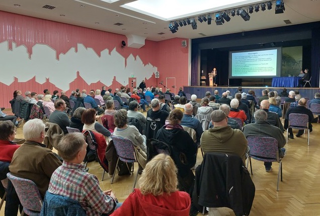 Warm wohnen im Wller Land: Grnen-Politikerin Katrin Eder referierte in Westerburg